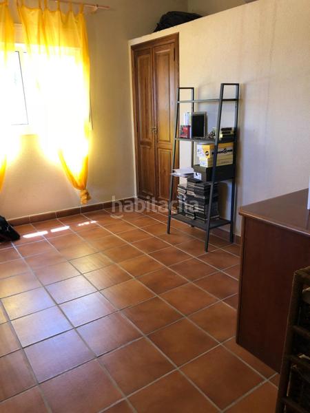 Foto c2c7a2d0-48ca-4257-95ba-cd2b6906cccd. Casa amb piscina a Guillena pueblo Guillena