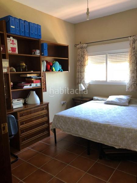 Foto c50f678a-c581-41a7-9da5-6871df25516b. Casa amb piscina a Guillena pueblo Guillena