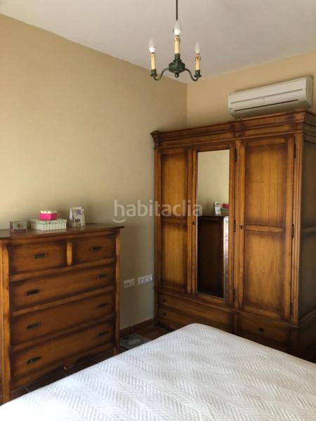 Foto dedccce5-a61a-4cd8-9821-2e0b6222e170. Casa amb piscina a Guillena pueblo Guillena