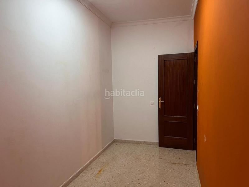 Foto 7594df14-25e0-4df2-9a08-5ca7e322034e. House with parking in Guillena pueblo Guillena