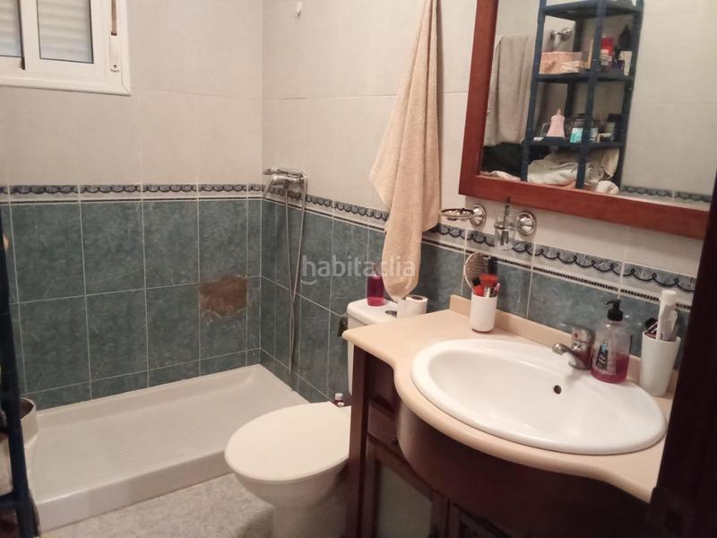 Foto a0d5b255-f6aa-4c30-89fa-0450562d4914. House with parking in Guillena pueblo Guillena