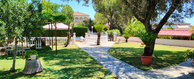 Foto 3cf1b596-20d5-4ee1-96fd-d488fd13a124. Chalet avec parking piscine dans Gerena