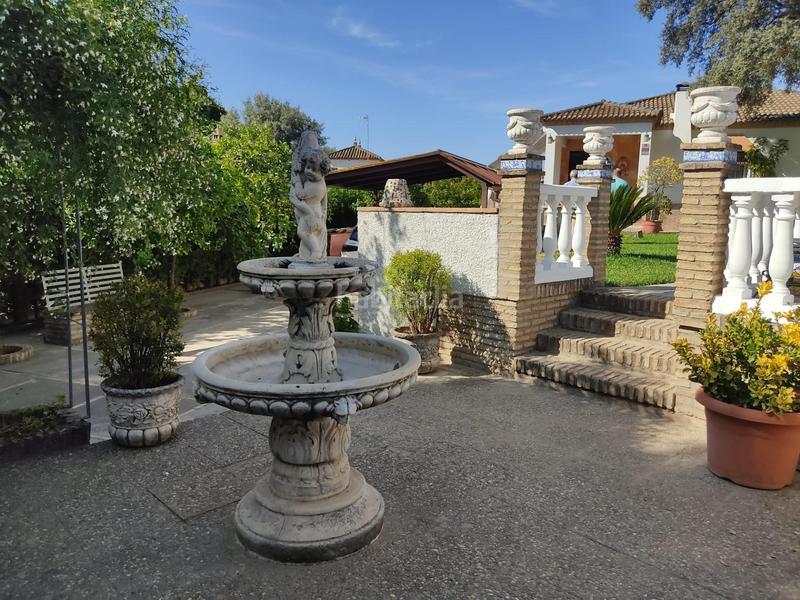 Foto f1ac54ba-f5b6-4a12-a295-fcc394cb2eb8. Chalet avec parking piscine dans Gerena