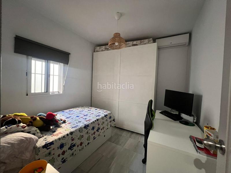 Foto 392f31c1-ae8b-4fbe-ac81-6317ef851070. Casa amb aparcament a Guillena pueblo Guillena