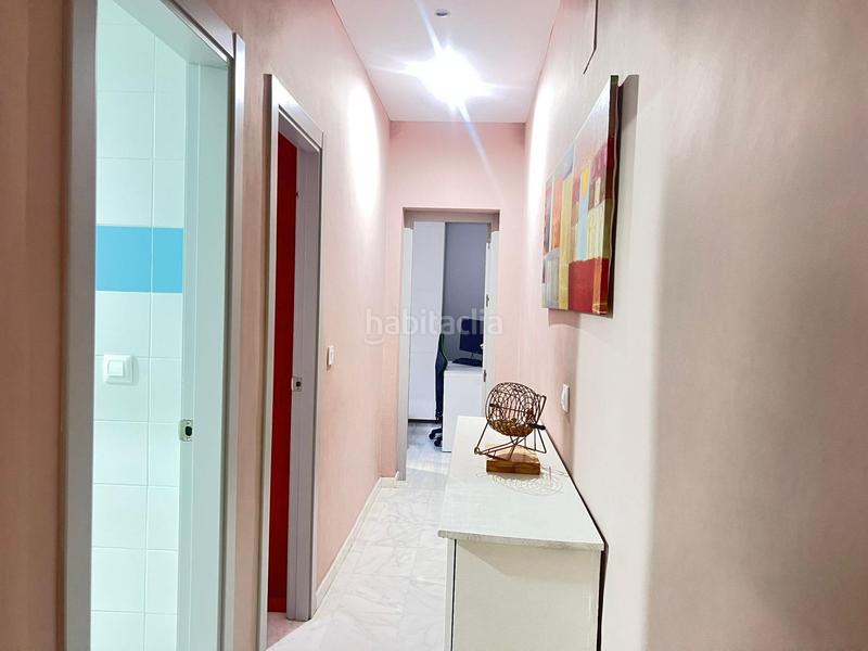 Foto 97d23ef8-e668-4beb-bd4e-7d62363d4d59. Casa amb aparcament a Guillena pueblo Guillena