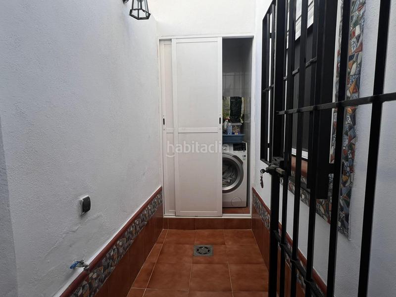 Foto a893084b-d641-45e1-80ed-da614bcbdb9b. Casa amb aparcament a Guillena pueblo Guillena