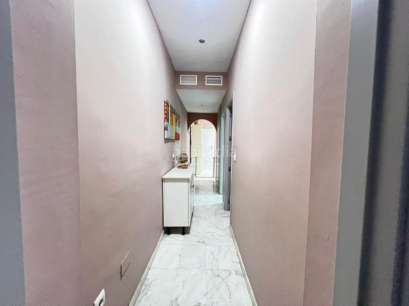 Foto bbcb236a-de51-422e-bd7d-bfe71ba0ecd1. Casa amb aparcament a Guillena pueblo Guillena