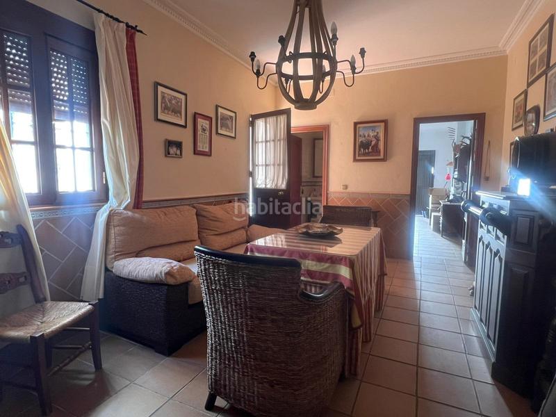 Foto 08186e64-0631-4bbf-bc9b-ef5236dad711. Maison avec parking dans Gerena