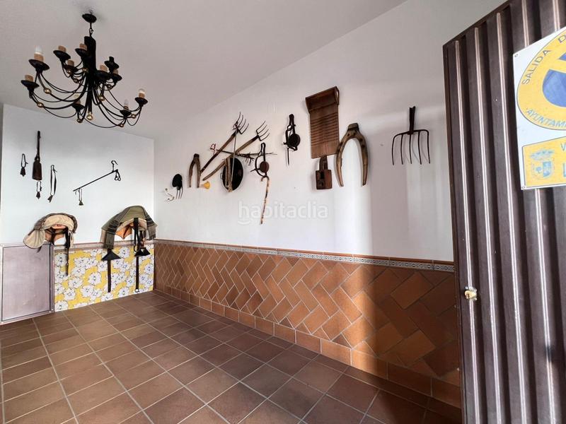 Foto 0c3738fa-753a-4d27-bf4d-37a4972380cf. Maison avec parking dans Gerena