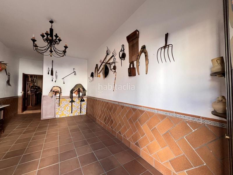 Foto 8652a856-4d92-4e74-a5c2-4d954248a607. Maison avec parking dans Gerena