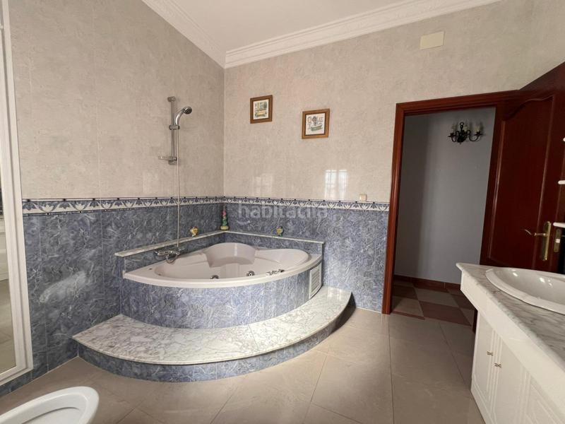 Foto 99a2f7be-ada8-4380-9f3f-c696e46cc275. Maison avec parking dans Gerena