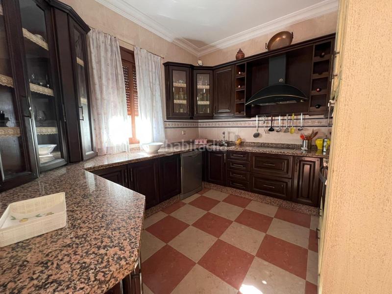 Foto b38b3728-4e7d-400c-9417-bc4707e7f15f. Maison avec parking dans Gerena