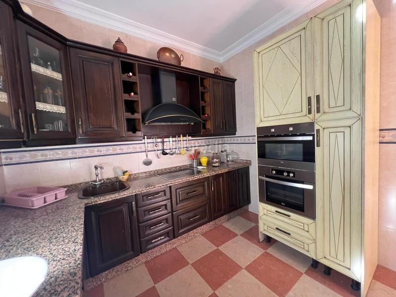 Foto b59ff78b-f95c-4482-8f6f-927c5390b83e. Maison avec parking dans Gerena