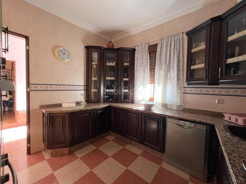 Foto c147431e-4917-4d37-8a44-b8bd694195a6. Maison avec parking dans Gerena
