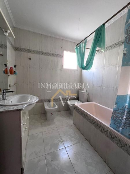 Foto 1fa50d53-83a0-4594-8fc1-2a1cd6b67eb5. Casa a Guillena pueblo Guillena