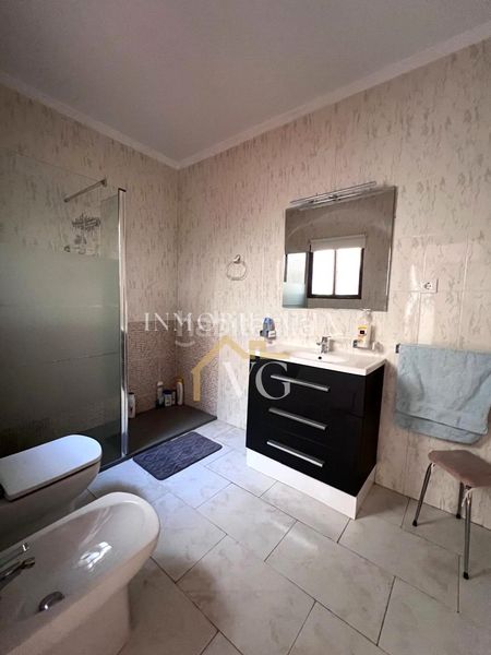 Foto aed0b415-9a48-4cfb-867e-2413de6eddbd. Casa a Guillena pueblo Guillena