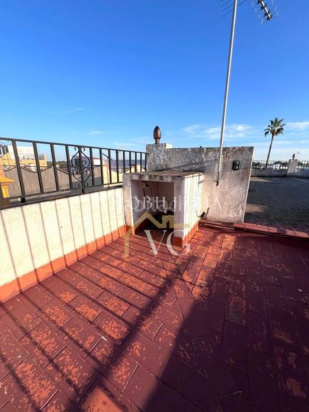 Foto fe3b7931-b6e3-43a3-bc70-4bf8ac663102. Casa a Guillena pueblo Guillena