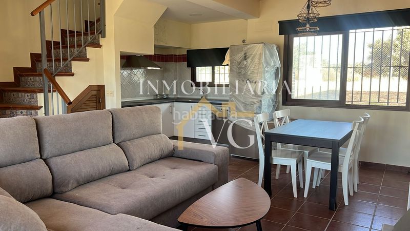 Foto 60773041-5ed2-47ca-87f7-050f94cf34f2. Casa amb piscina a Ronquillo (El)