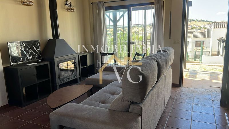 Foto cc646b63-ef12-44c8-b7d2-299039651a8d. Casa amb piscina a Ronquillo (El)