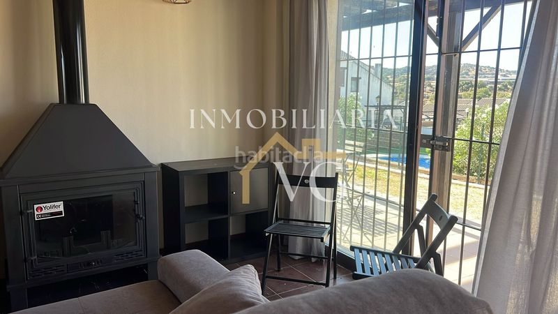 Foto d9c90169-727b-44ba-9a74-c9a307650b2e. Casa amb piscina a Ronquillo (El)