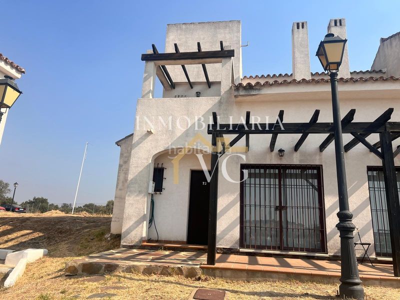 Foto e5bdae3c-9afe-41eb-96d0-95b5a265f93e. Casa amb piscina a Ronquillo (El)