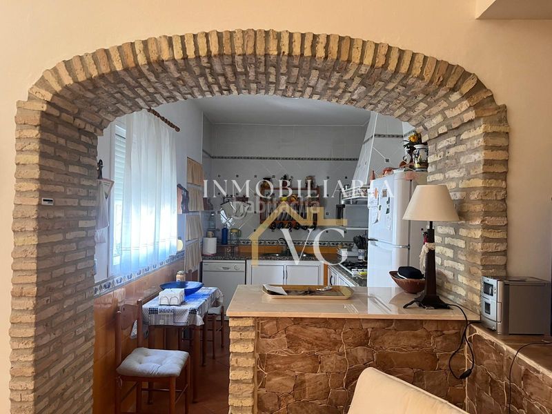 Foto 4d3735ef-d046-4362-8a80-6a9bc18c8919. Casa a Burguillos