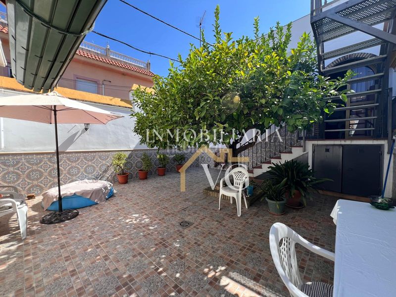 Foto e13d71fc-205b-4cfb-8e29-d2d1ea48217b. Casa a Burguillos