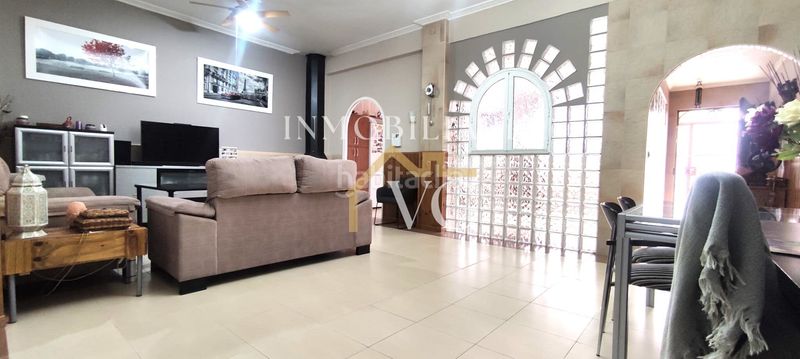 Foto 2d285a2a-0324-404a-a57b-eb5f1e97ada0. Casa amb calefacció a Guillena pueblo Guillena