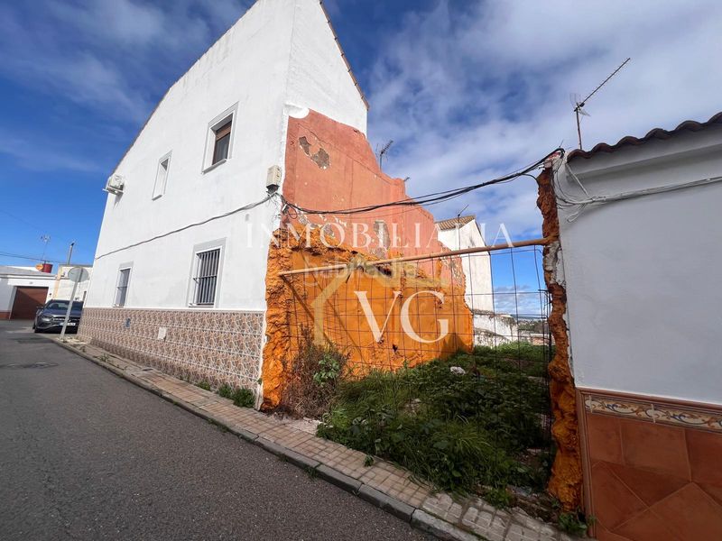 Foto 67c46707-1a99-45a2-87af-9ba1711335fc. Terreny residencial a Guillena pueblo Guillena