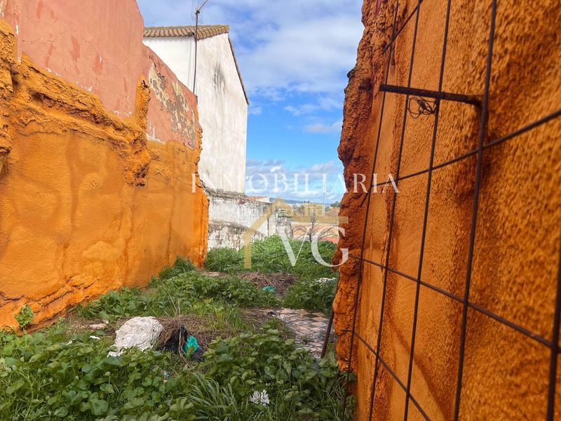 Foto f6fc39de-94eb-40cb-b86b-20bba649d665. Terreny residencial a Guillena pueblo Guillena