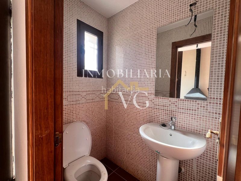 Foto 2c4a48a3-8d92-43df-8064-82fec21b061c. Casa amb piscina a Ronquillo (El)