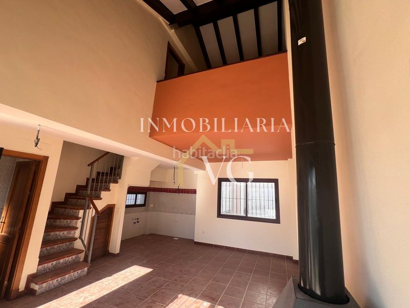 Foto 3facb510-da30-4487-94bd-cb1a1edb5c34. Casa amb piscina a Ronquillo (El)