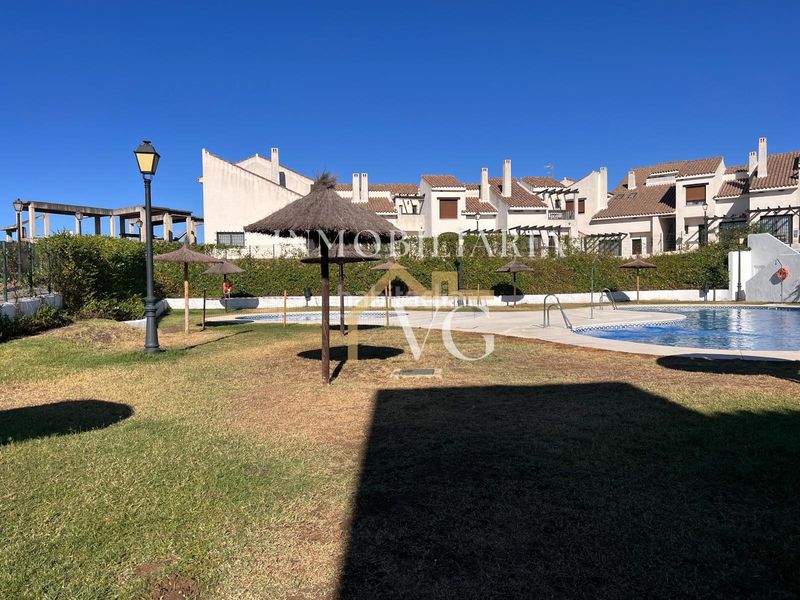 Foto 91444459-1adc-4e23-b82a-93ea9ac8b7c7. Casa amb piscina a Ronquillo (El)