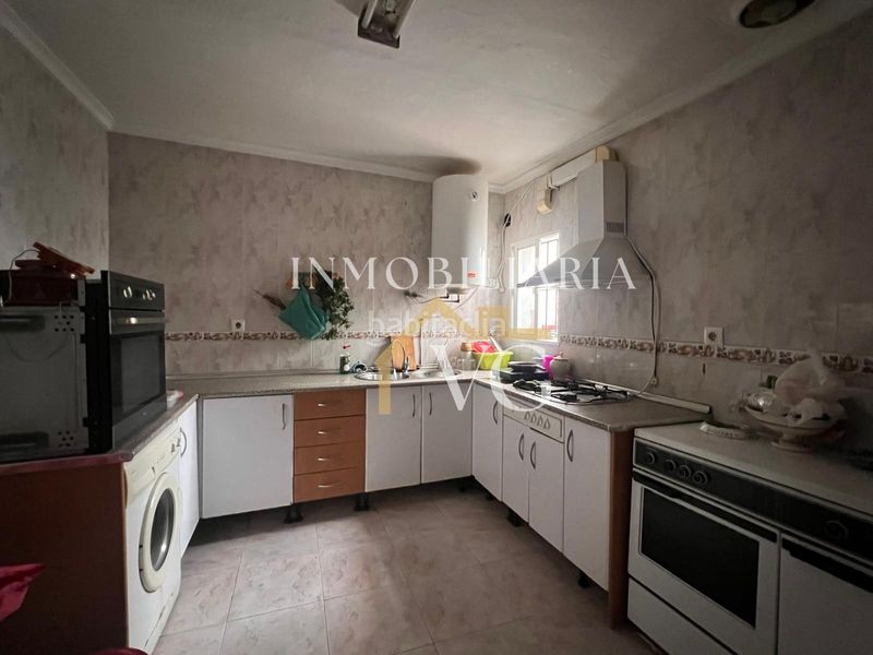 Foto df5d0682-c8d2-4a1c-9cea-b98459c70862. Casa a Guillena pueblo Guillena