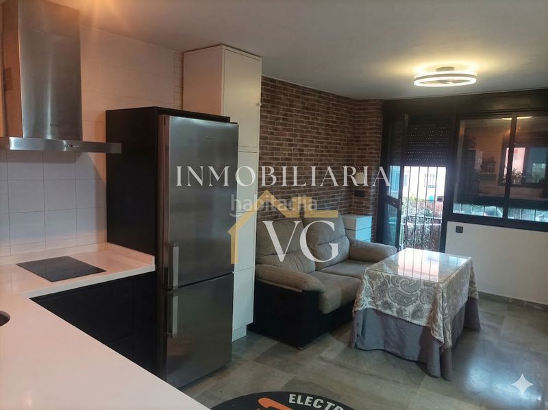 Foto 0c93a179-fba3-4c29-9e56-84f83aa61bf1. Apartament amb piscina a Guillena pueblo Guillena
