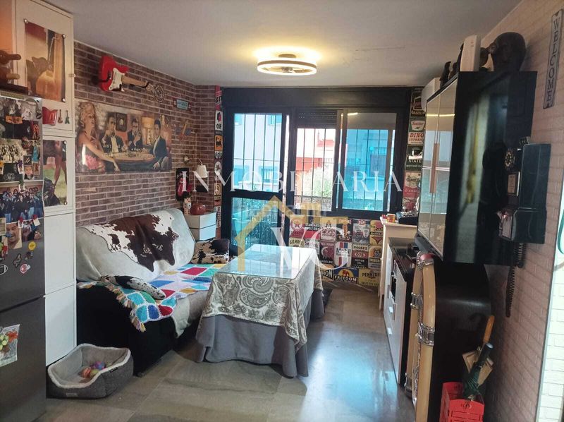 Foto a497e506-7222-4f32-adc6-2c47b30694b5. Apartament amb piscina a Guillena pueblo Guillena