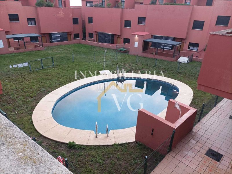 Foto a4ec417c-234c-48e6-ac8a-0934a5078a65. Apartament amb piscina a Guillena pueblo Guillena