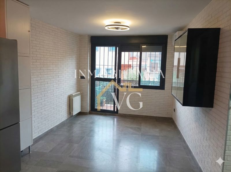 Foto f4b55182-1f98-4d8f-a6ae-2ace21125481. Apartament amb piscina a Guillena pueblo Guillena
