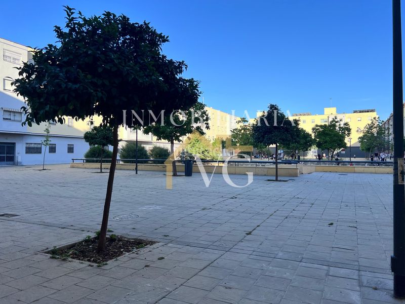 Foto 15d9ad84-0a8b-4838-9f8b-0bbd2aae7049. Duplex in Palmete Sevilla