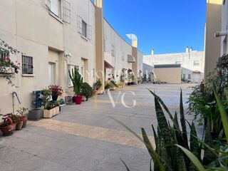 Duplex in Palmete. Dúplex en venta en palmete  padre pío  vg00141