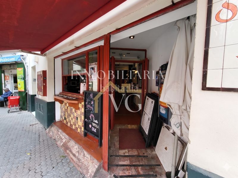 Foto 5d3d4860-8f62-47be-800e-4277a2348a75. Local comercial a San Gil Sevilla