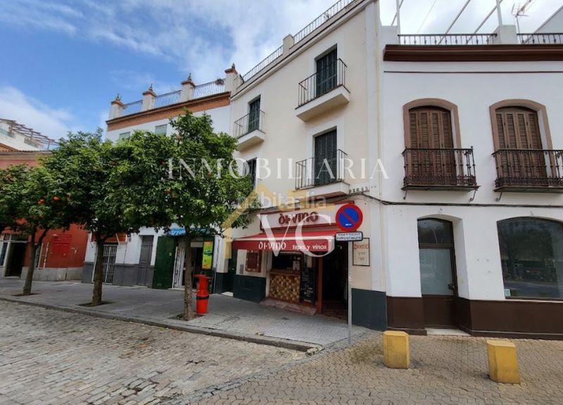Foto ca9f2a8e-36e0-4f51-8e5c-135aa73c608c. Local comercial a San Gil Sevilla