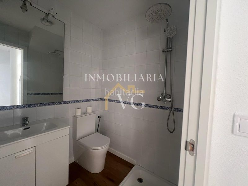 Foto f345fc36-fe7d-4f8c-b272-448e95392533. Casa adossada a Guillena pueblo Guillena