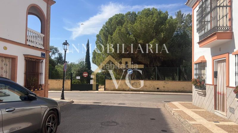 Foto b620e24f-f0fd-47b4-a6dc-5a3a8fe62f92. Terreny residencial a Torre de la Reina Guillena