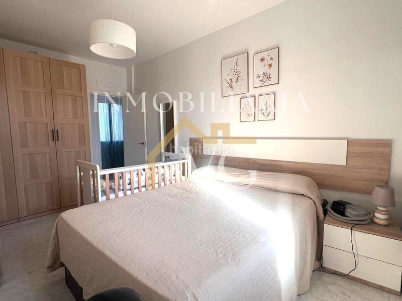 Foto f86c2acc-211e-4d8f-ab9f-ecc48169aaf7. Casa adossada amb calefacció a Guillena pueblo Guillena