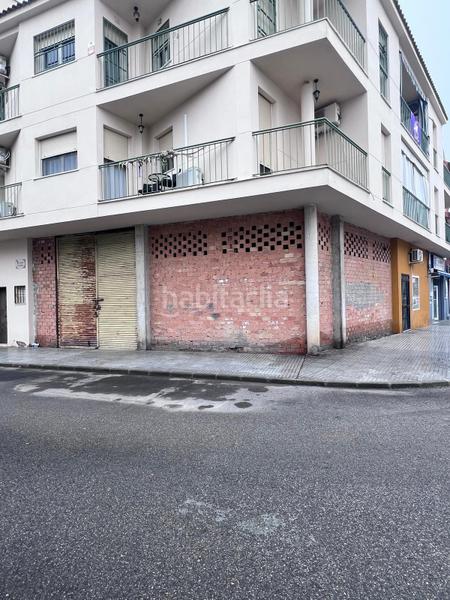 Foto 91757493-644b-46e7-b6f0-e2dbc475cce9. Location local commercial dans Algaba (La)