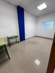 Locale commerciale in Algaba (La)