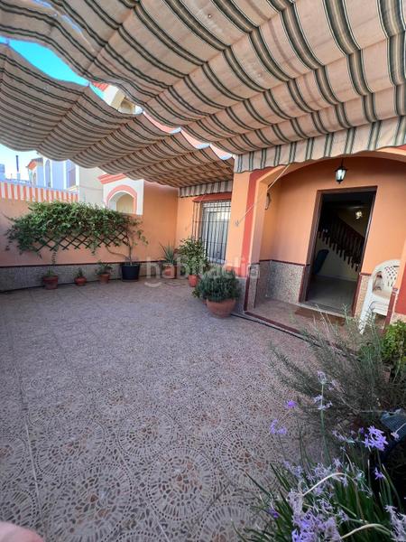Foto 118b2fcf-5925-4790-9275-1873cdd74145. Casa adosada casa en venta en Guillena pueblo Guillena