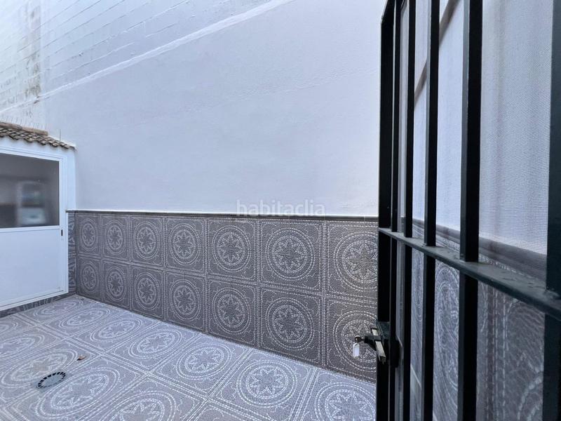 Foto 4d2aa38f-ac57-42f1-9300-8723d62e66cf. Casa adosada casa en venta en Guillena pueblo Guillena