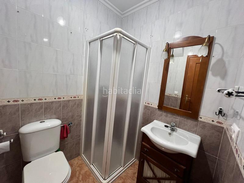 Foto abd0efd5-b63b-4320-b1d9-316f2869b5c5. Casa adosada casa en venta en Guillena pueblo Guillena